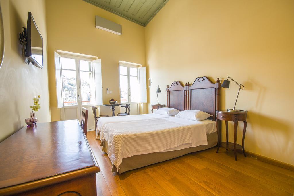 Thea Apart otel Simi Dış mekan fotoğraf