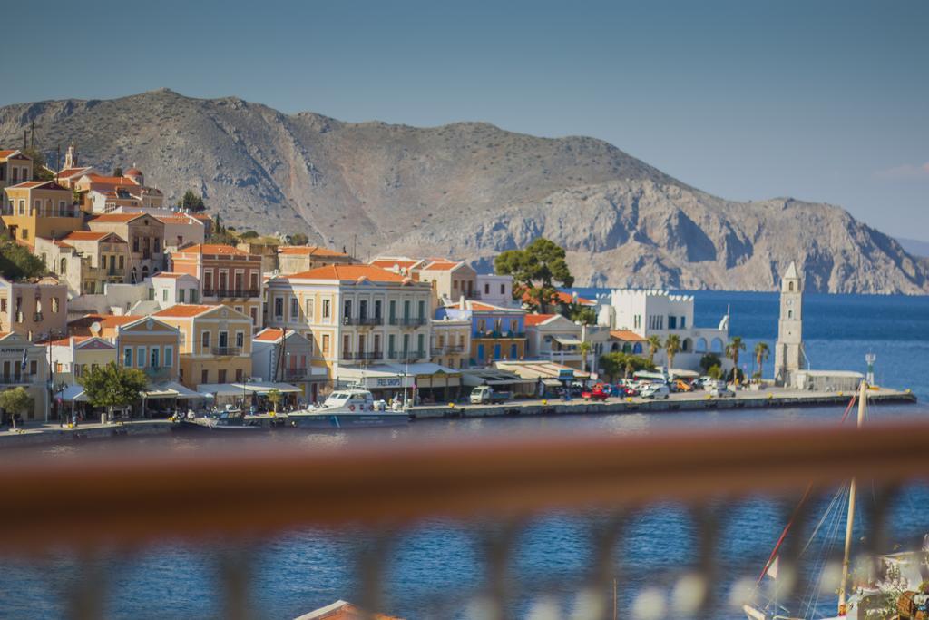 Thea Apart otel Simi Dış mekan fotoğraf